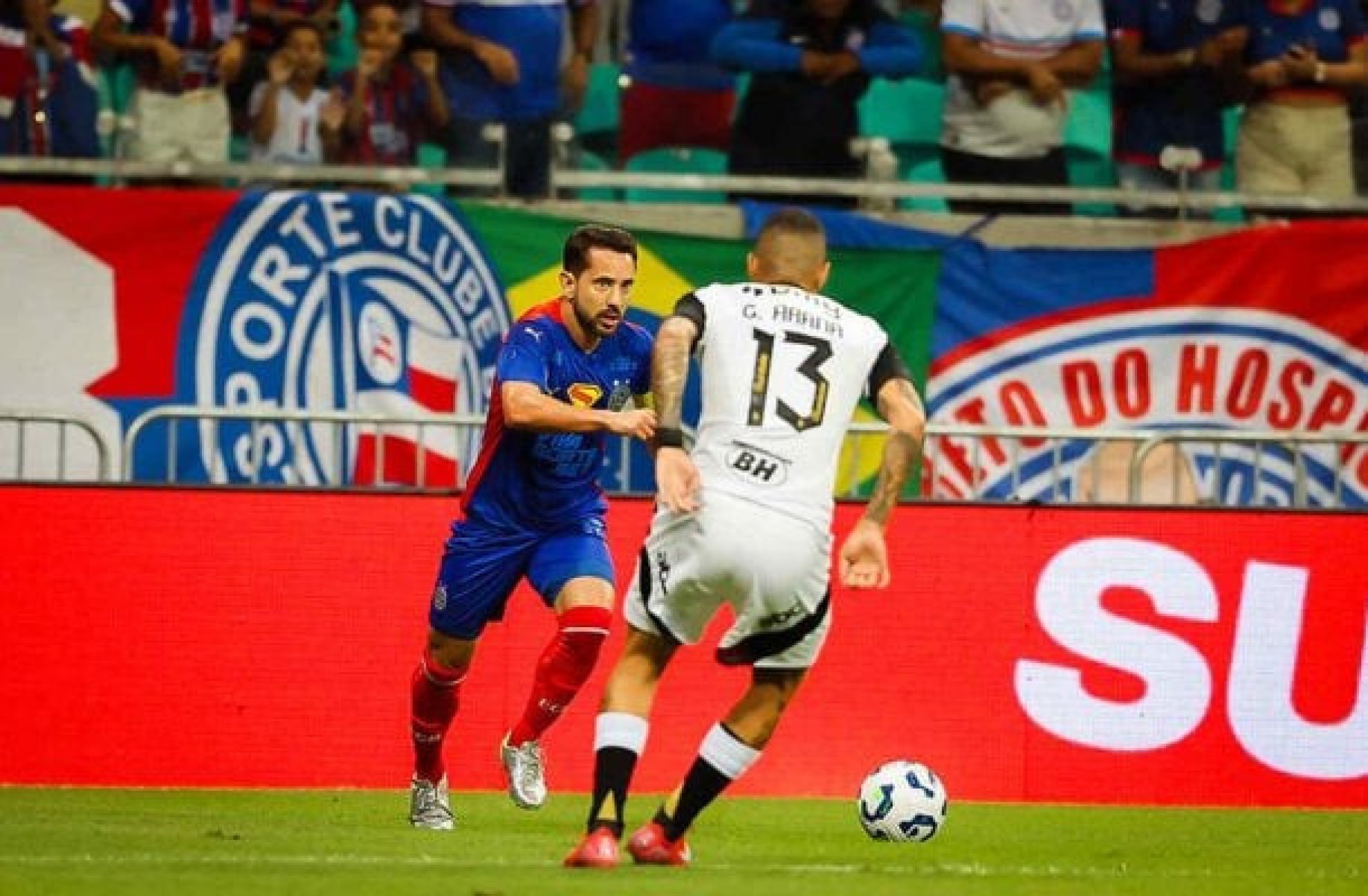 Bahia com Super-Homens vence o Galo de Hulk, que fez gol olímpico