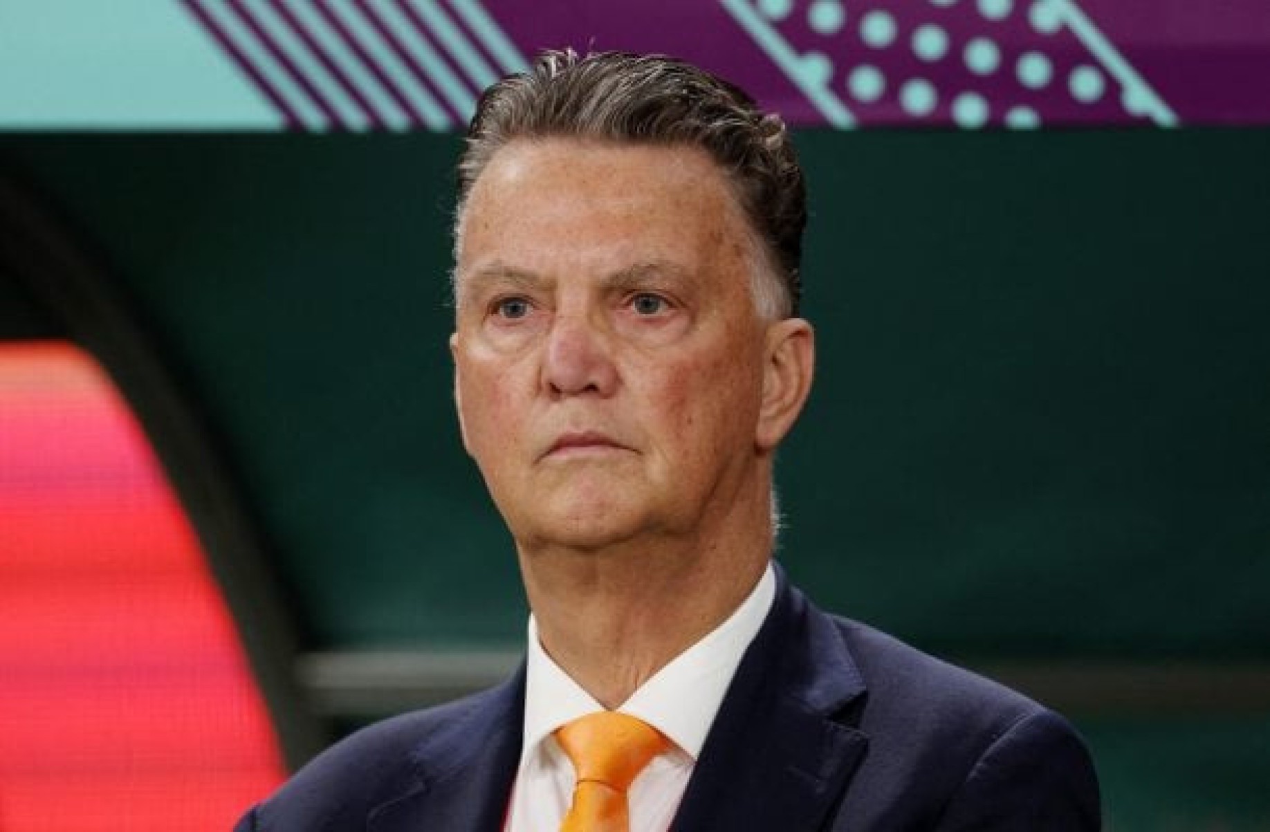 Van Gaal revela que está curado do câncer e planeja retorno ao futebol