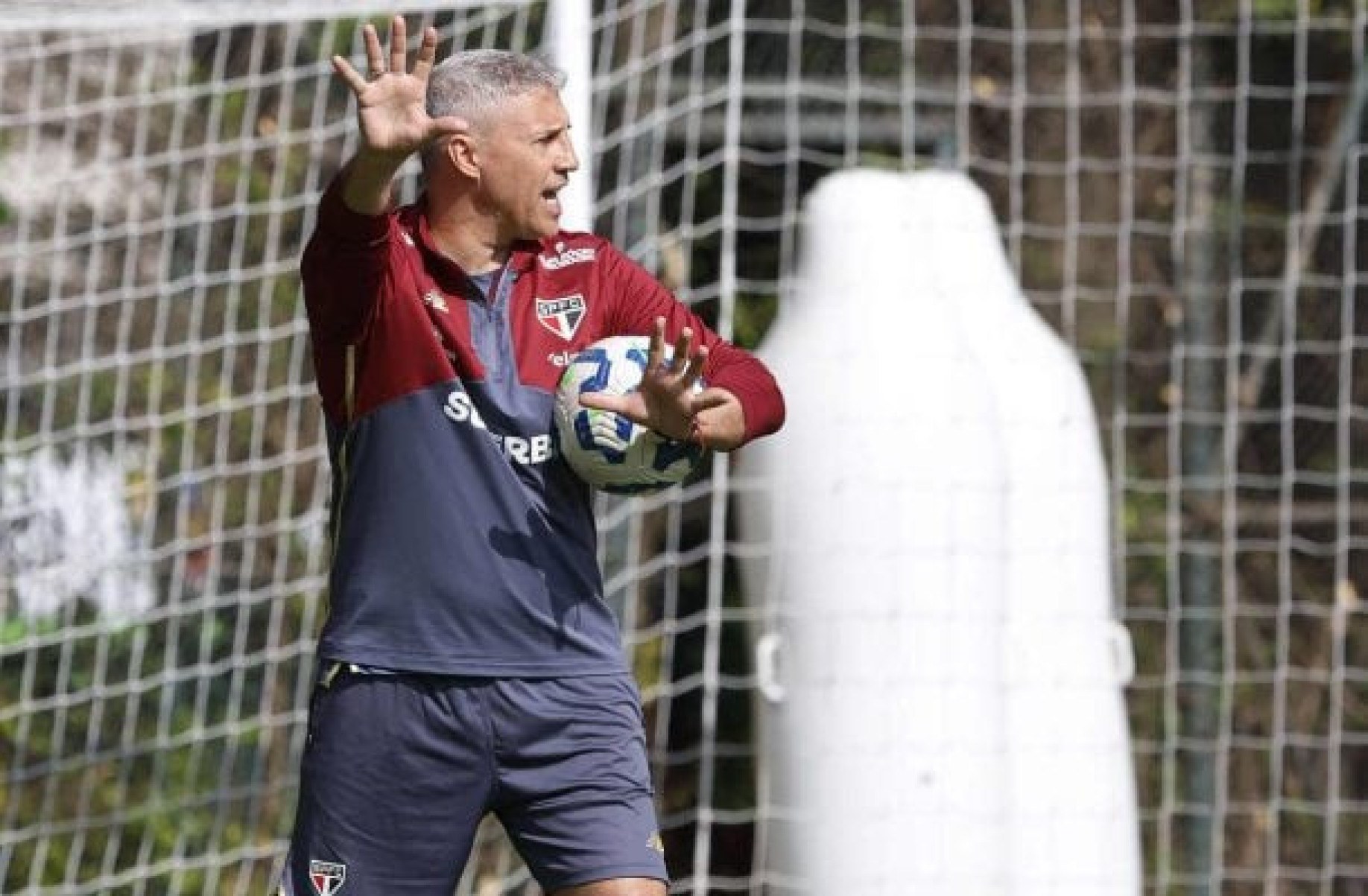 Esta é a escalação do São Paulo contra o Flamengo