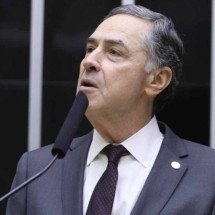 Barroso diz que Trump tem 'compreensão imprecisa dos fatos' - Marina Ramos / Câmara dos Deputados