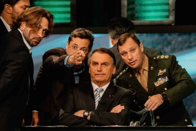 O filme que chega hoje à Netflix acompanha a disputa presidencial de 2022, mostrando as campanhas de Bolsonaro e Lula  -  (crédito: Francisco Proner/Divulgação)