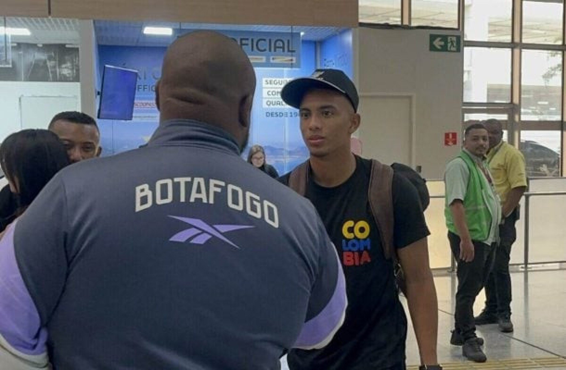Reforço do Botafogo, Jordan Barrera chega ao Rio para assinar contrato