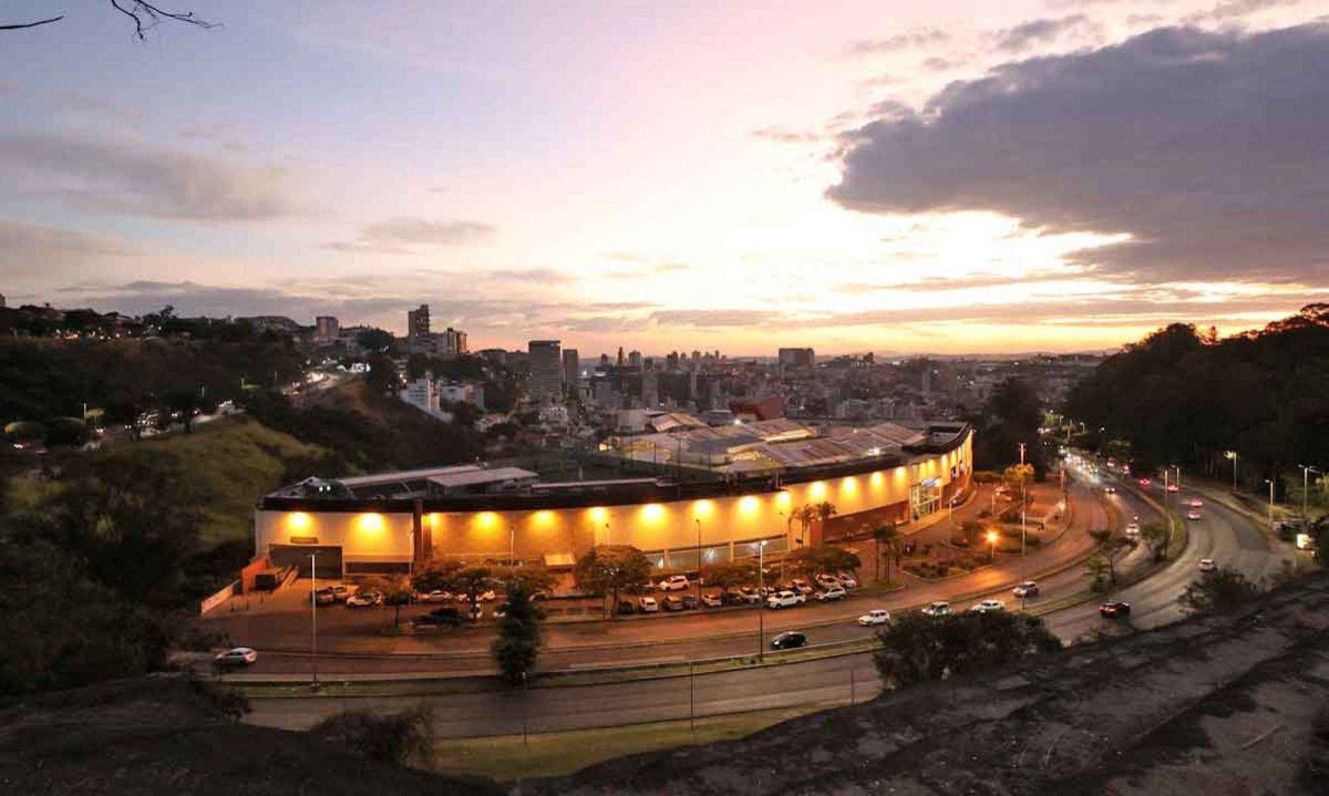 Com o frio que está fazendo em Belo Horizonte nesses dias, até as plantas estão sentindo
- (crédito: Marcos Vieira /EM/DA. Press. Brasil) Com o frio que está fazendo em Belo Horizonte nesses dias, até as plantas estão sentindo
- (crédito: Marcos Vieira /EM/DA. Press. Brasil)