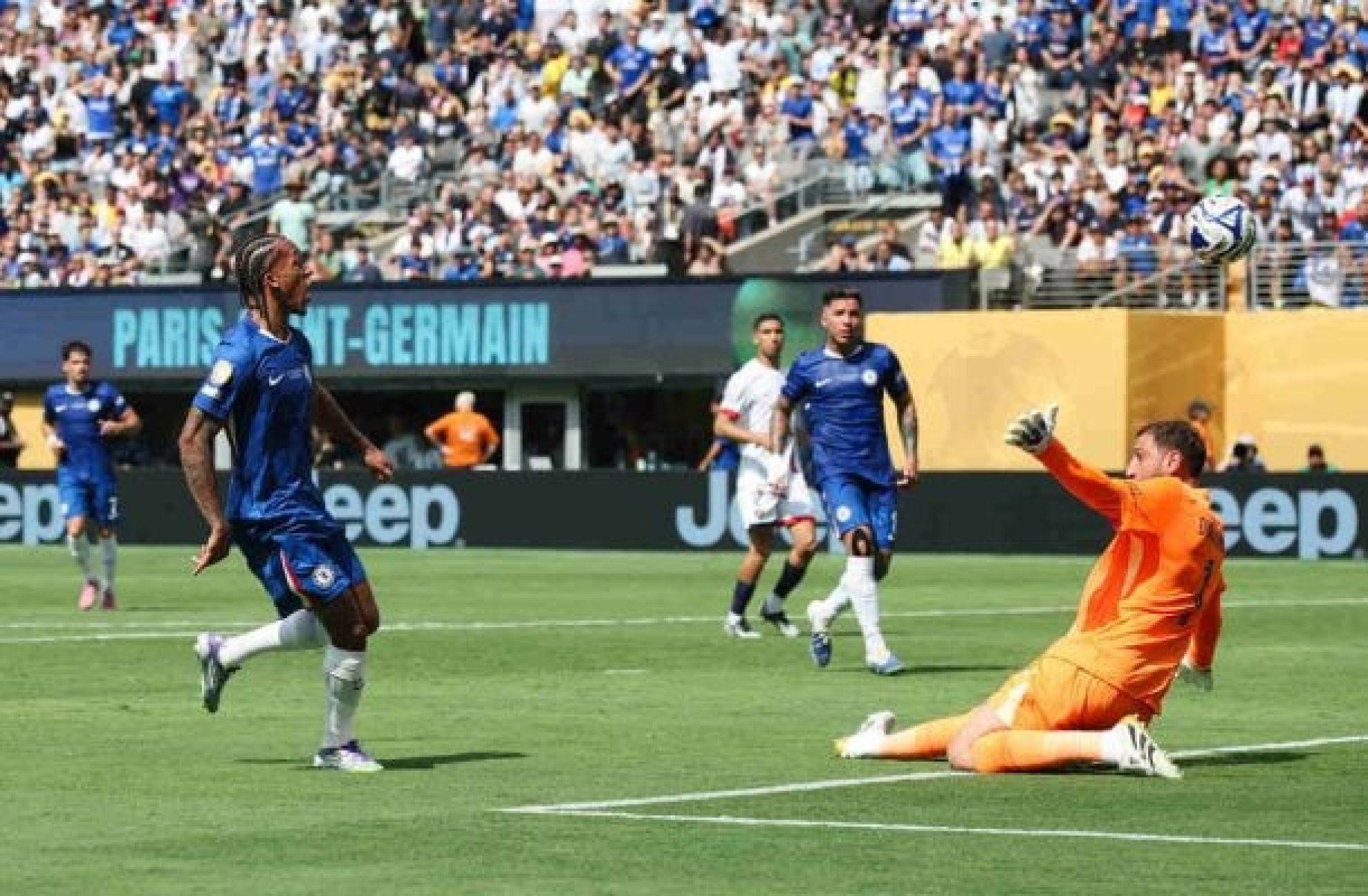 Romário aponta João Pedro como o ‘camisa 9’ para a Seleção Brasileira