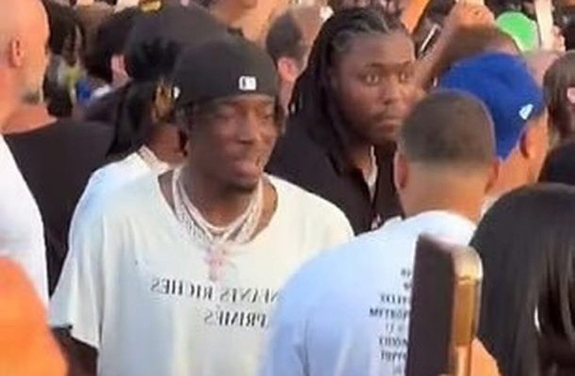 De saída do Chelsea, jogador foi visto em show durante decisão do Mundial