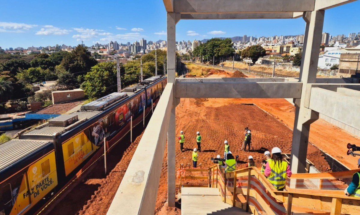 Obras da Estação Nova Suíça, na Linha 2 -  (crédito: Jair Amaral/Em/D.A Press)