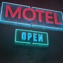 Casal em situação de rua é preso por furto de televisão de motel