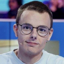 Jovem é eliminado de reality após vencer atração 646 vezes - TF1 / reprodução