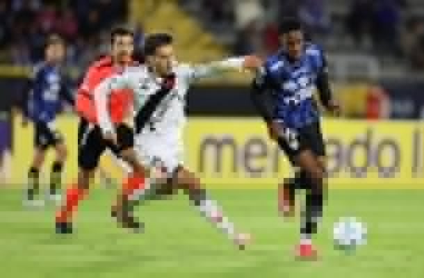 O Vasco foi ao Equador para tomar um categórico 4 a 0 do Independiente Del Valle, nesta terça-feira (15), em Quito, pelo jogo de ida da fase eliminatória da Sul-Americana. Oitavas ficaram distante. Veja, na sequência, como o Jogada10 avaliou o desempenho dos cruz-maltinos  -  (crédito: Foto: Divulgação/Conmebol)