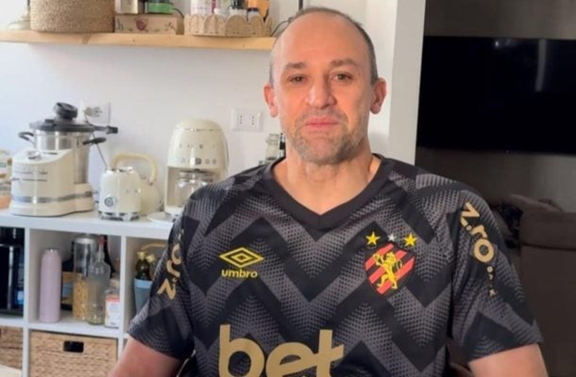 Ex-goleiro Magrão revela tentativa de teste no Corinthians, time do pai