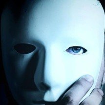 Famosos cujo nome real é muito diferente do artístico - Leandro De Carvalho por Pixabay
