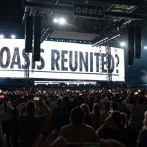 Garoto de 17 anos planejou ataque a faca em show do Oasis, diz polícia - AFP