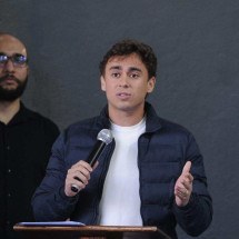 Políticos superam influenciadores e lideram engajamento no X, diz pesquisa
