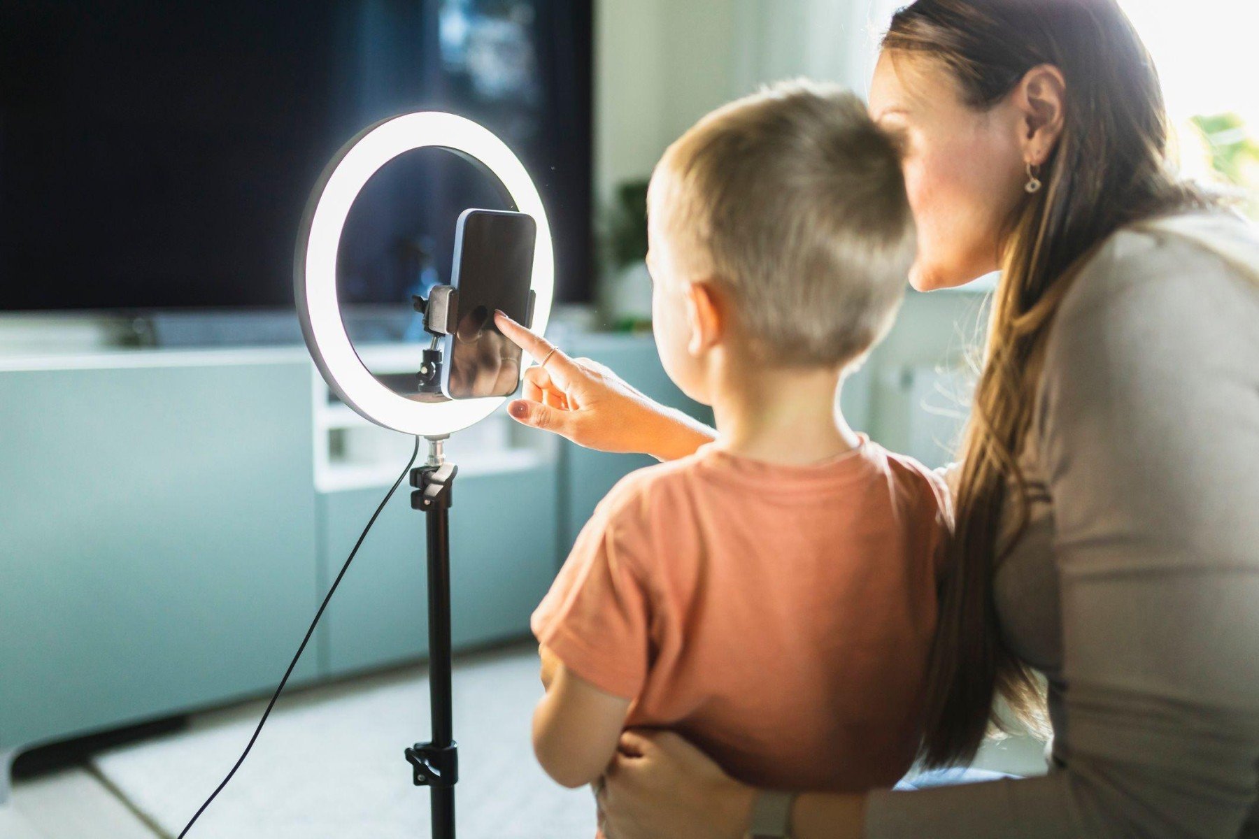 Os pais criticados por 'monetizar' seus filhos nas redes sociais - Getty Images