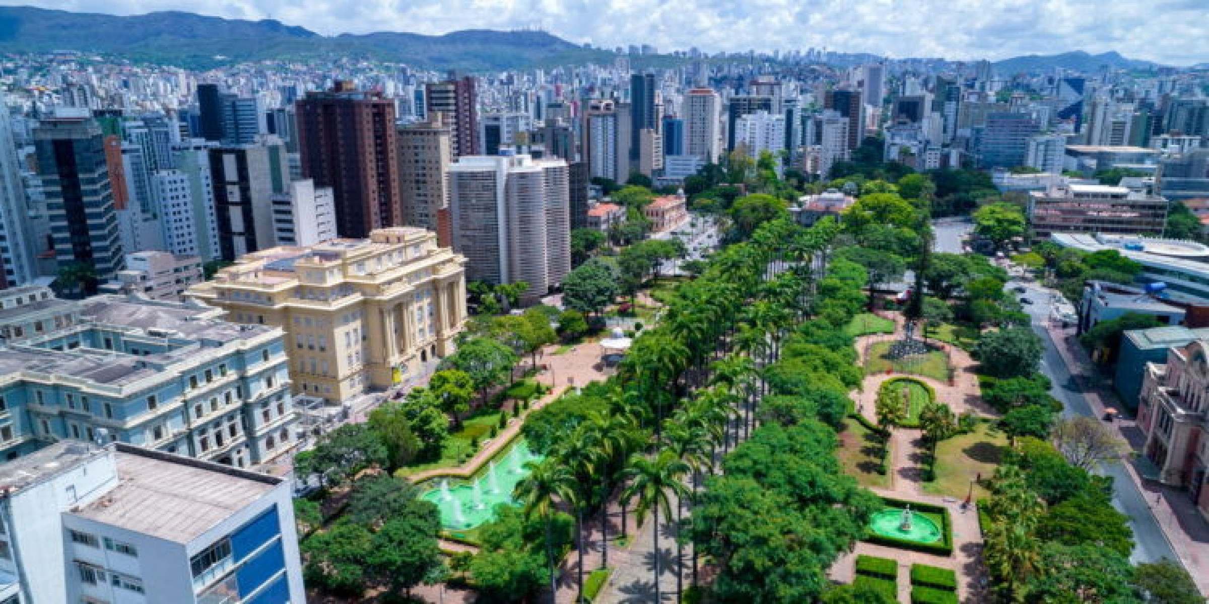 Aerial view of Pra..a da Liberdade in Belo Horizonte, Minas Gerais, Brazil
    - Pedro T V de Almeida