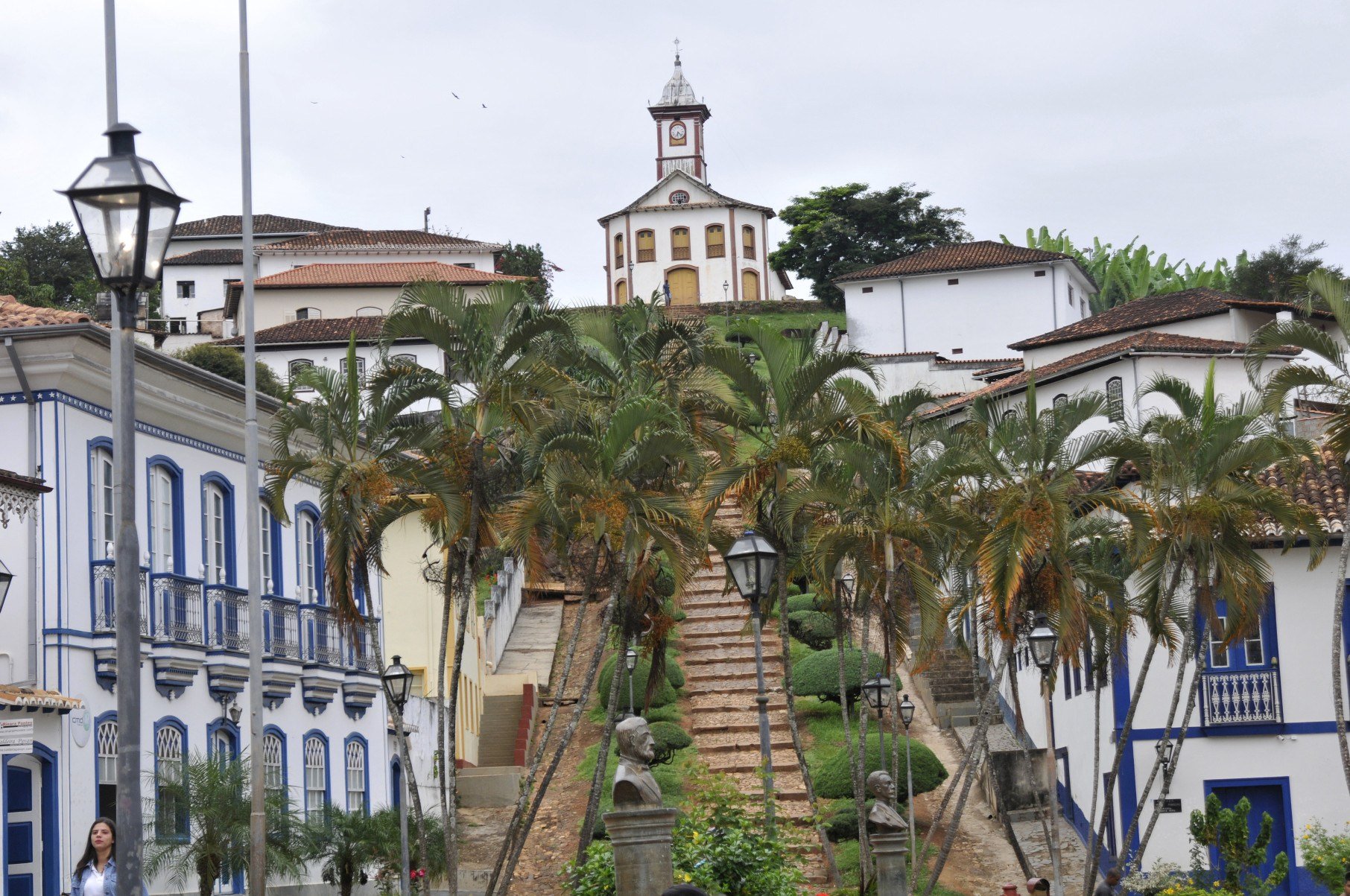  02/05/2017. Credito: Juarez Rodrigues/EM/D.A Press. Brasil. Serro - MG. 260 anos do Vale do Jequitinhonha. Na foto, igreja Santa Rita ao fundo.
      - Juarez Rodrigues/EM/D.A Press. Brasil. Serro - MG. 260 anos do Vale do Jequitinhonha. Na foto, igreja Santa Rita ao fundo.
