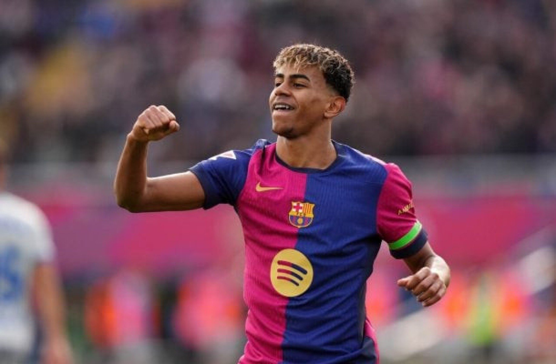 Lamine Yamal é alvo de críticas de ministra da Espanha por festa polêmica