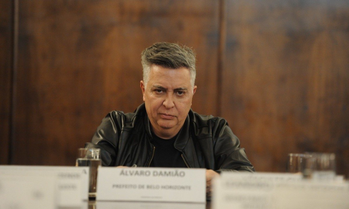 Prefeito de Belo Horizonte, Álvaro Damião, em cerimônia na Prefeitura de BH  -  (crédito: Alexandre Guzanshe/EM/D.A. Press)