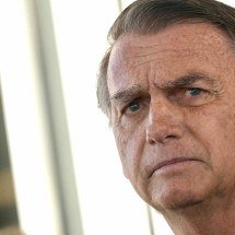 Bolsonaro nega golpe e aponta falta de provas em defesa no STF