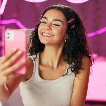 Campanhas com influenciadores alavancam vendas no e-commerce - DINO