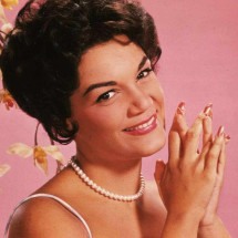 Connie Francis, do hit ‘Pretty little baby’ morre aos 87 anos