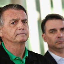Redes sociais reagem à operação contra Bolsonaro - Mateus Bonomi / AFP