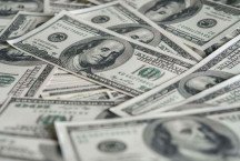 Por que o com&#233;rcio internacional em outras moedas incomoda Donald Trump