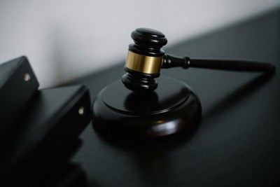 Os jurados entenderam que o crime foi cometido por motivo fútil e de forma que impediu qualquer reação da vítima -  (crédito: Reprodução Pexels)