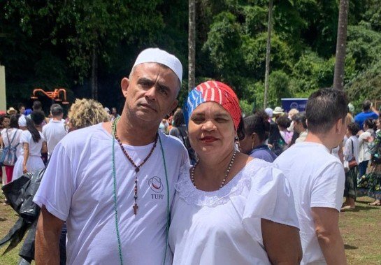  Pai Cláudio de Oxóssi e Mãe Cláudia de Iemanjá convidam para a Feijoada neste fim de semana