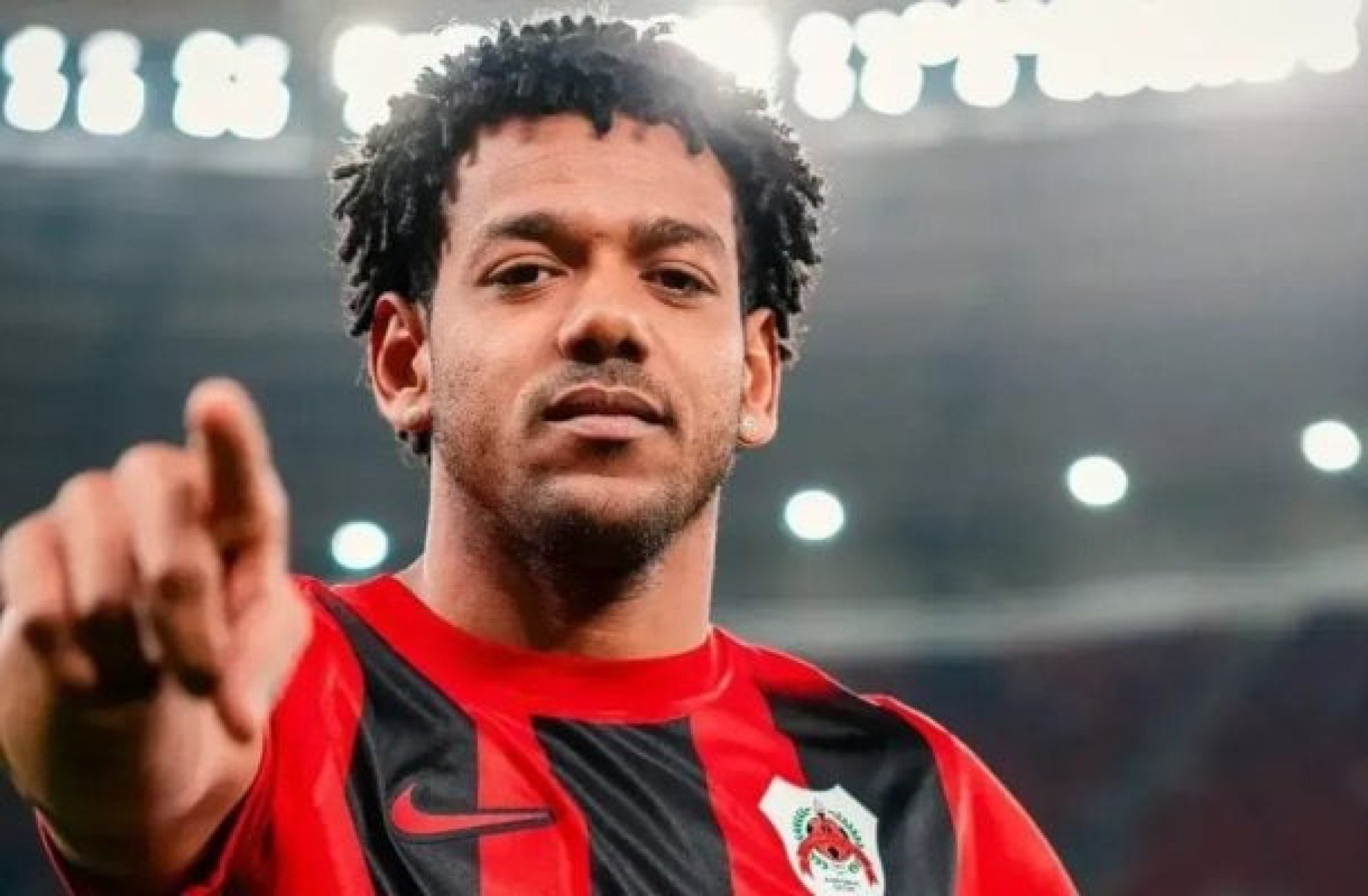 Romarinho está em Salvador para acertar com o Vitória