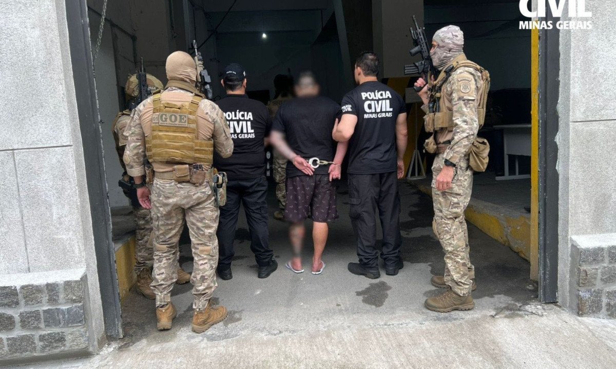No momento da abordagem, o homem apresentou um nome falso e acabou sendo autuado tambÃ©m em flagrante por uso de documento falso -  (crédito: ReproduÃ§Ã£o/PCMG)