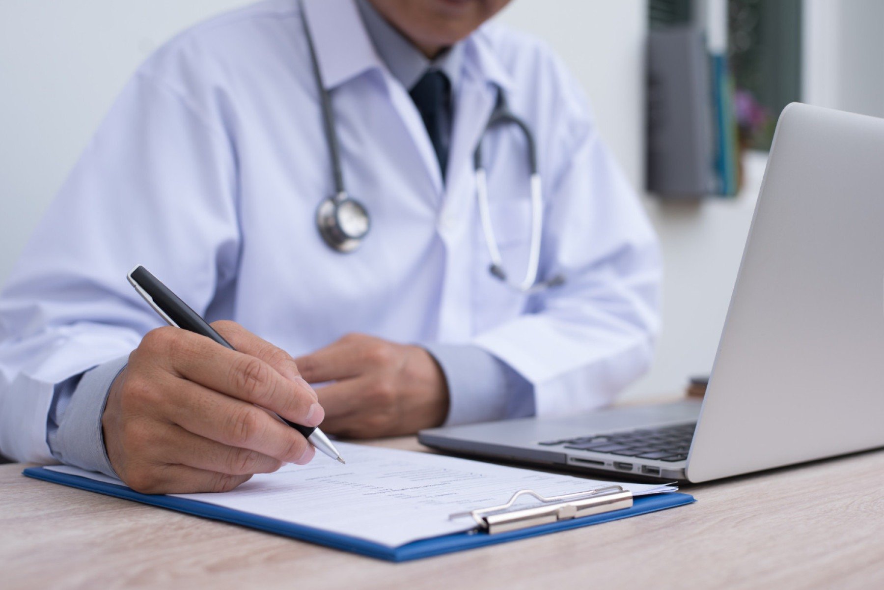Equiparação hospitalar modifica cobrança de tributos médicos - DINO