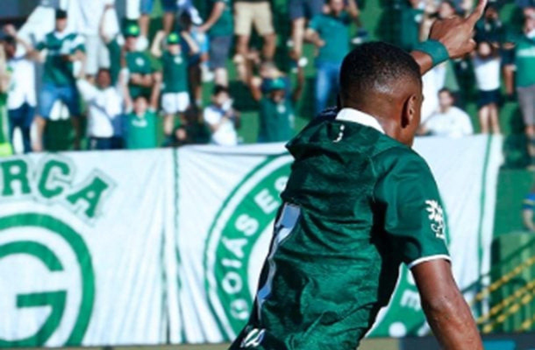 Goiás vence o Cuiabá e ‘respira’ na liderança da Série B