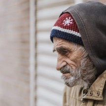 Pessoas expostas de forma prolongada a contextos de governança instável podem sofrer de estado crônico de estresse, declínio cardiovascular e cognitivo -  (crédito: Freepik)