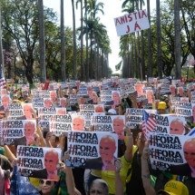 Manifestantes gritam "Fora, Moraes" em ato de apoio a Bolsonaro em BH - Túlio Santos/EM/D.A Press