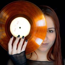 DJ mineira fez apresentação em festival português de música eletrônica