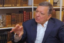 Dur&#227;o Barroso diz que &#233; urgente Europa se rearmar