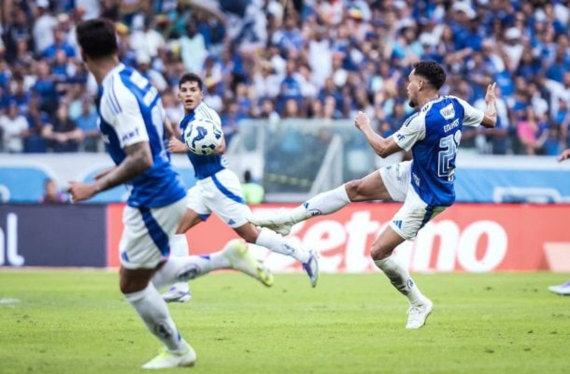 Eduardo revela segredo do Cruzeiro sob o comando de Leonardo Jardim
