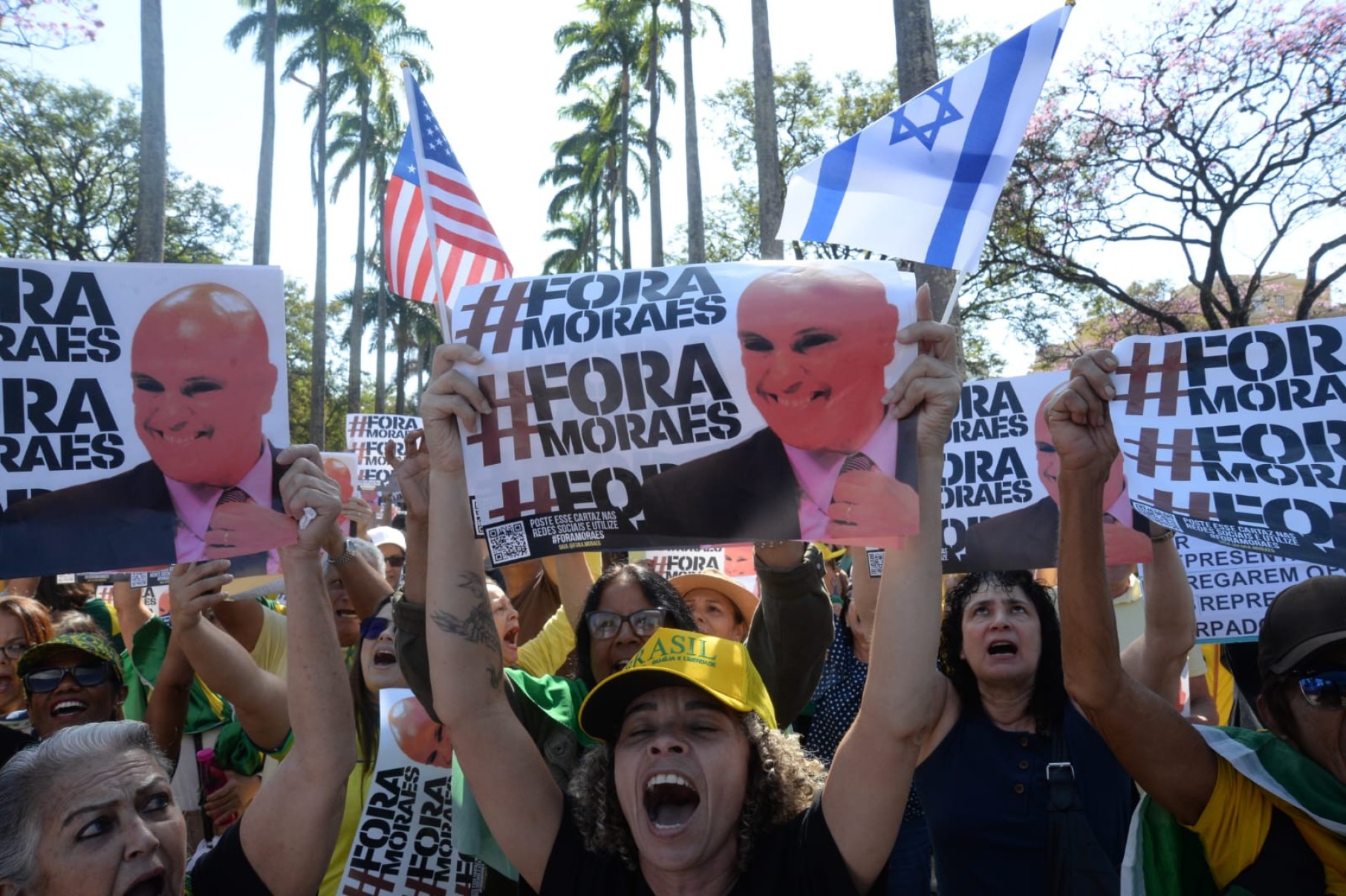 Ato organizado por bolsonaristas na Praça da Liberdade pediu impeachment do ministro do Supremo Tribunal Federal (STF), Alexandre de Moraes-Túlio Santos/EM/D.A Press