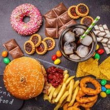 Alto consumo de ultraprocessados pode aumentar risco de câncer pulmonar - ninafirsova