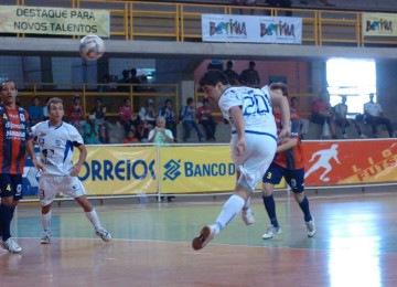 Antes chamado de futebol de salão, o futsal mineiro é rico em histórias -  (crédito: Jackson Romanelli/EM/D.A Press – 15/5/10)
