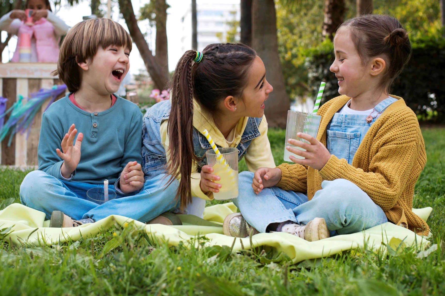 Férias escolares exigem atenção à APLV na infância - DINO