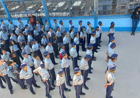Governo Zema propõe aumentar em 8.000% número de escolas cívico-militares em MG