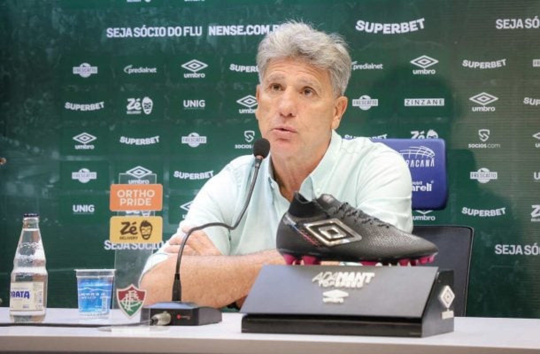 Renato se estranha com repórter e esclarece situação de Ganso: ‘Importante para o grupo’