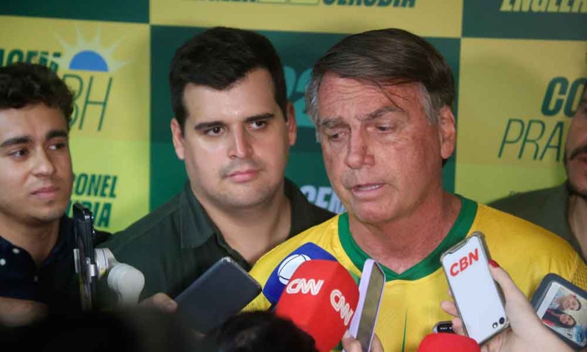 Nikolas e Engler e mais dois mineiros estiveram com Bolsonaro na segunda-feira - (crédito: MARCOS VIEIRA/em/d.a press) Nikolas e Engler e mais dois mineiros estiveram com Bolsonaro na segunda-feira - (crédito: MARCOS VIEIRA/em/d.a press)