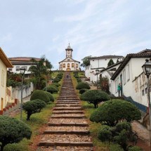 Foi nessa escadaria, em frente à Igreja de Santa Rita, que foi gravada a cena do queijo  -  (crédito: Marden Couto/TM/)