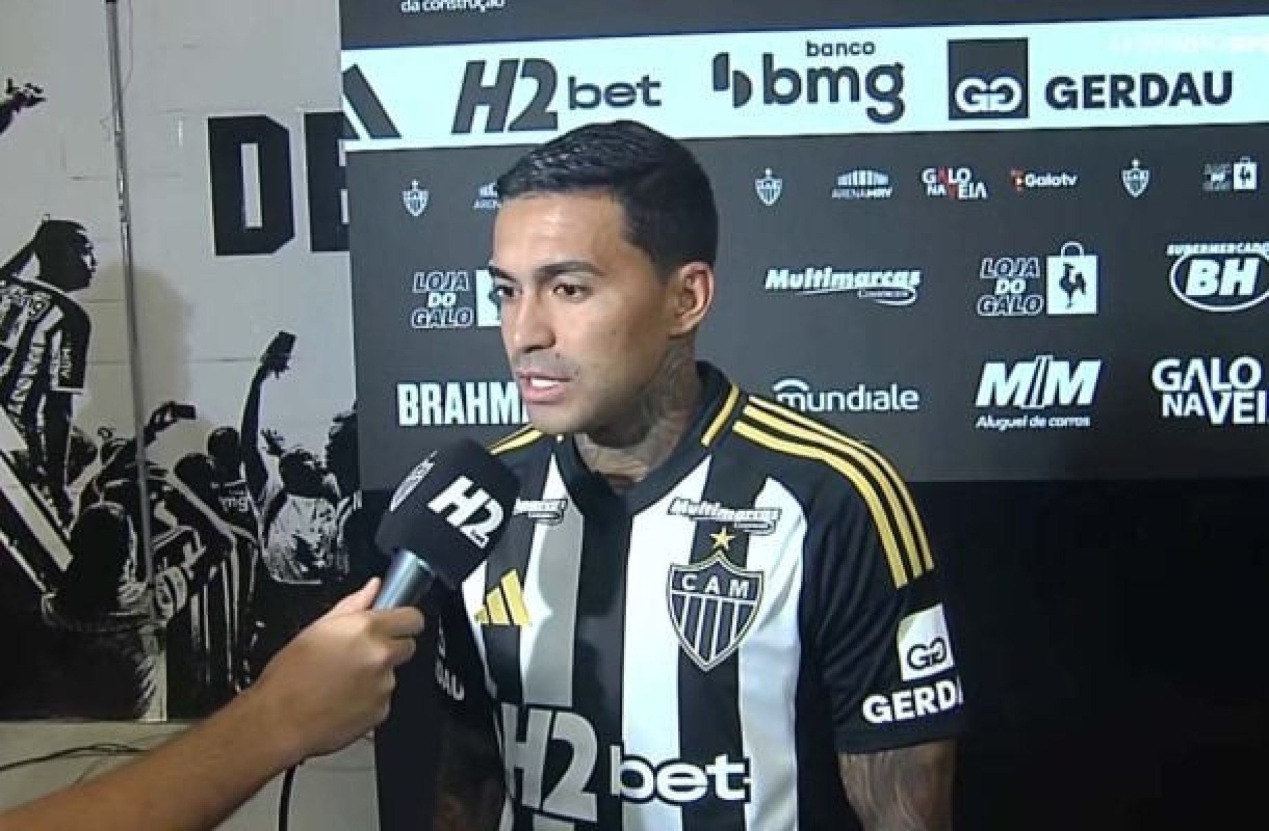 Recurso no STJD pede para aumentar a pena de Dudu para 10 jogos de suspensão