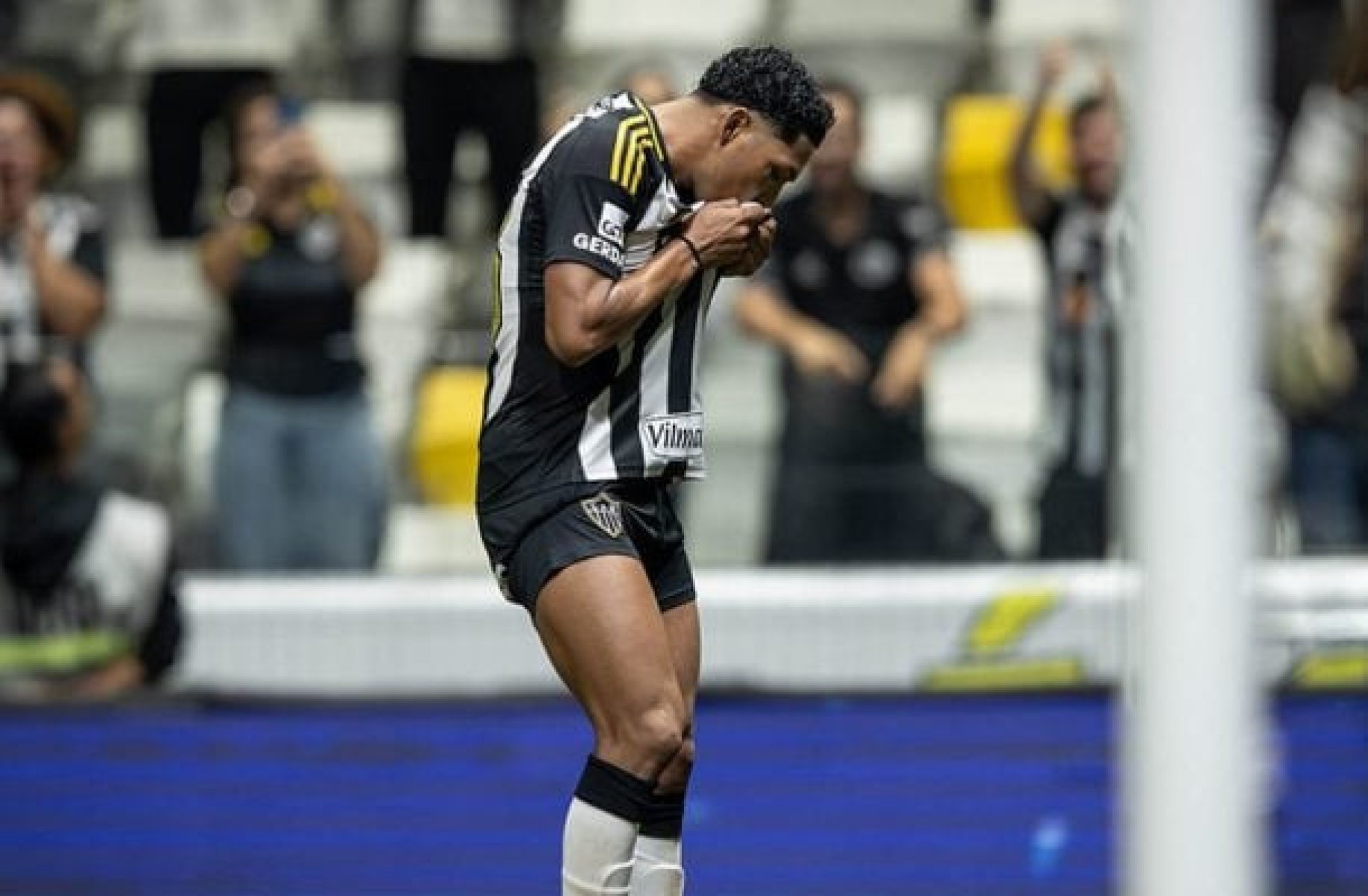 Rony desiste de entrar com ação na Justiça contra o Atlético