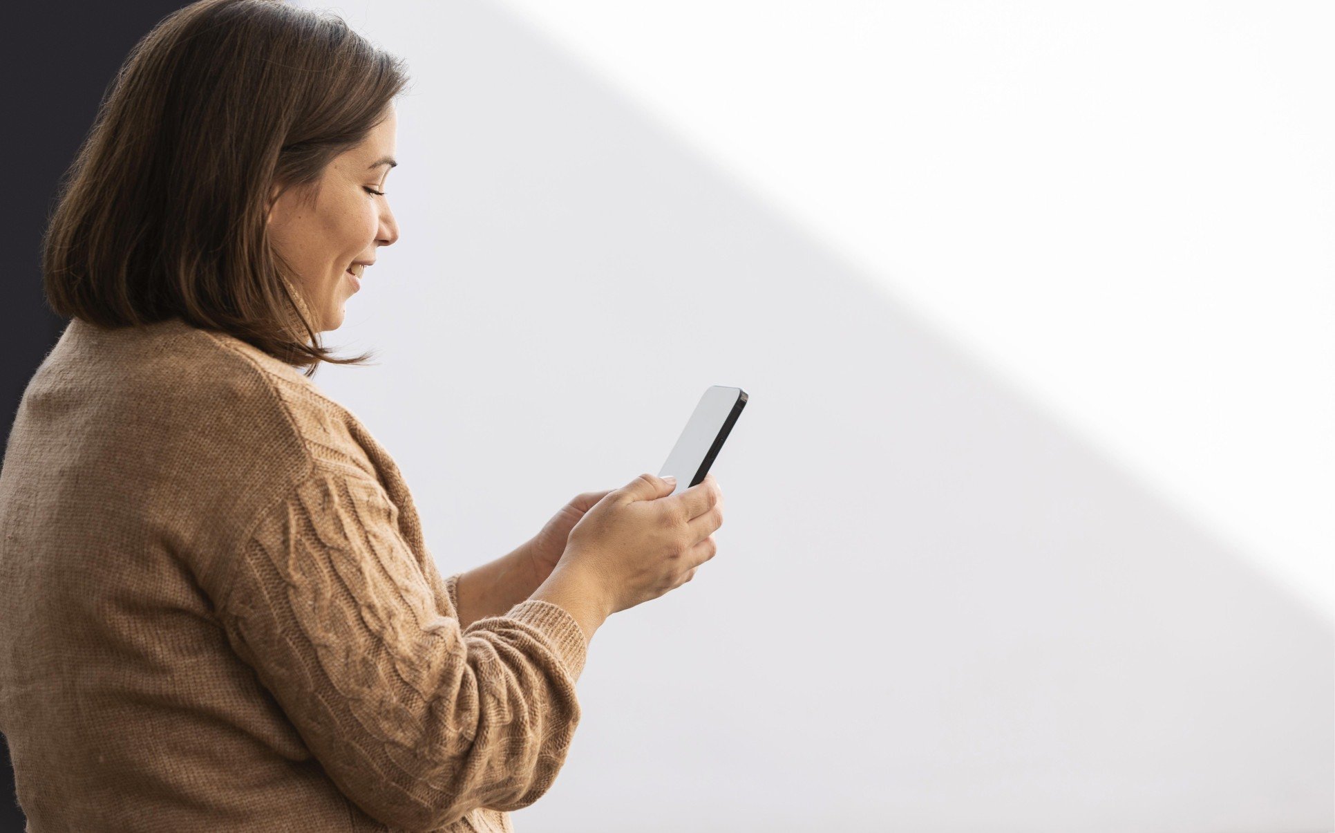 ActiveCampaign lança solução de WhatsApp para atendimento - DINO