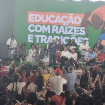 Lula diz que Bolsonaro 'fugiu como um rato' quando tomou posse